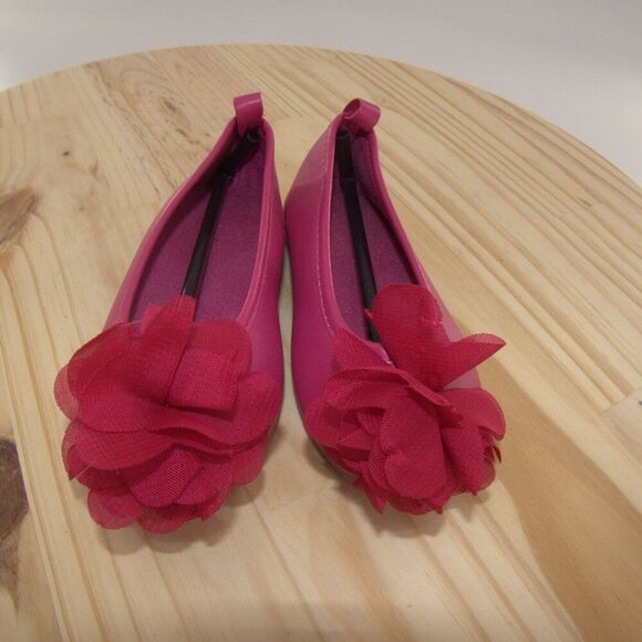 Solid Fuchsia Flats with Flower Toddler Size 5 - Picture 2 of 5